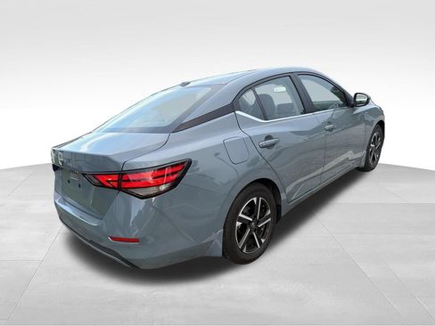 Used 2025 Nissan Sentra SV w/ Trunk Package FWD image 17