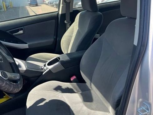 Used 2012 Toyota Prius Two FWD image 11