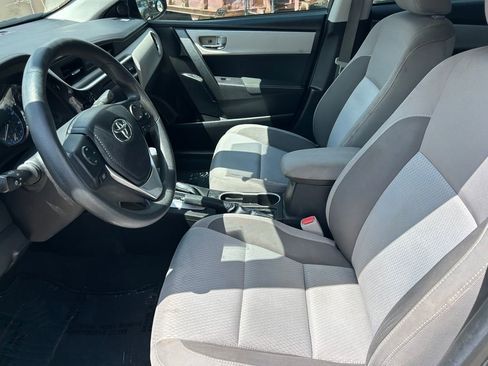Used 2018 Toyota Corolla LE FWD image 11