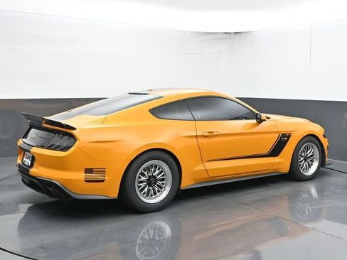 Used 2019 Ford Mustang GT Premium w/ GT Performance Package image 12