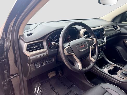 Used 2022 GMC Acadia Denali w/ Denali Technology Package AWD/4WD image 9