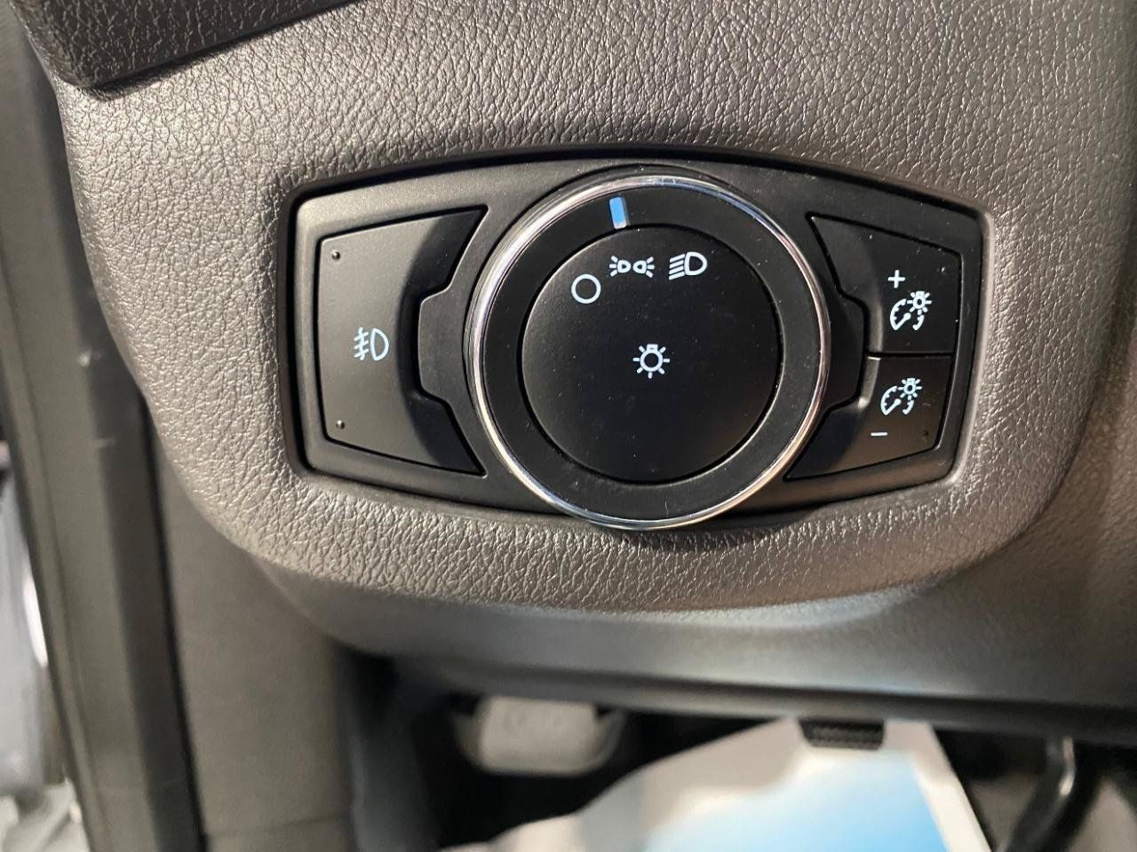 Used 2017 Ford Transit Connect XLT FWD image 14