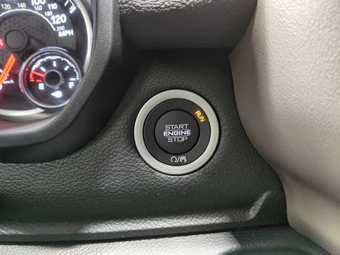 Certified 2022 RAM 1500 Laramie AWD/4WD image 42