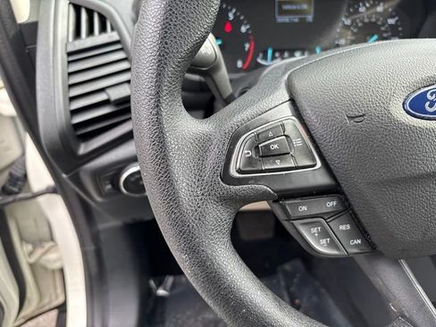Used 2021 Ford EcoSport S AWD/4WD image 15
