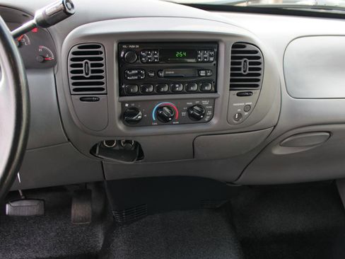 Used 2001 Ford F150 2WD Regular Cab image 11
