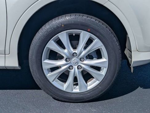 Used 2014 Toyota RAV4 Limited image 11