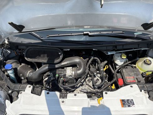 Used 2025 Ford Transit 250 Low Roof w/ Exterior Upgrade Package RWD image 27