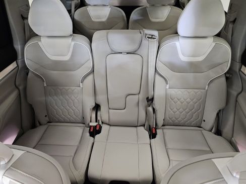 New 2025 Volvo EX90 Plus AWD/4WD image 41