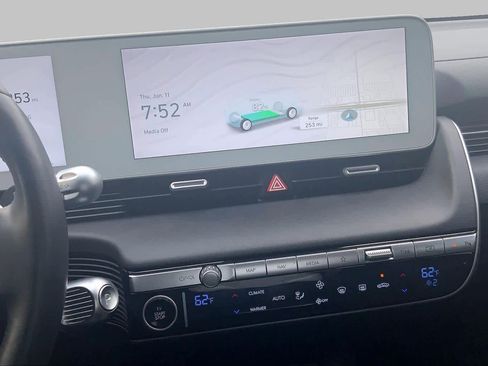 Used 2024 Hyundai Ioniq 5 SEL RWD image 6