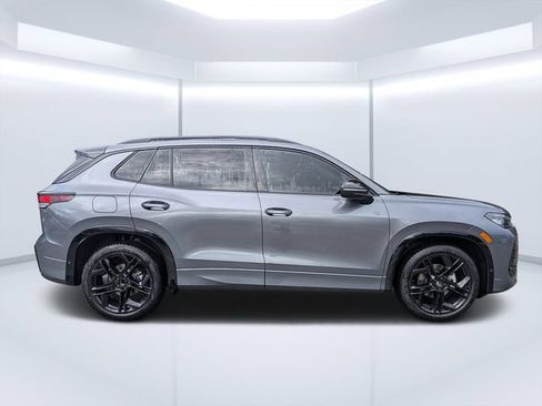 New 2026 Volkswagen Tiguan SE R-Line FWD image 2