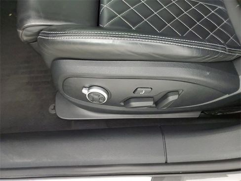 Used 2023 Audi S4 Premium Plus image 21