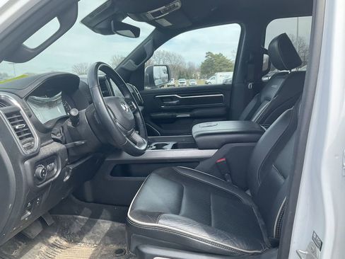 Used 2024 RAM 1500 Laramie image 5