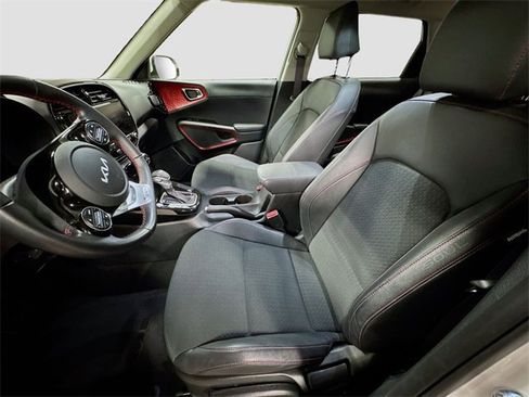 Used 2023 Kia Soul GT-Line image 15