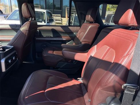 Used 2023 Ford Expedition Max Limited image 23