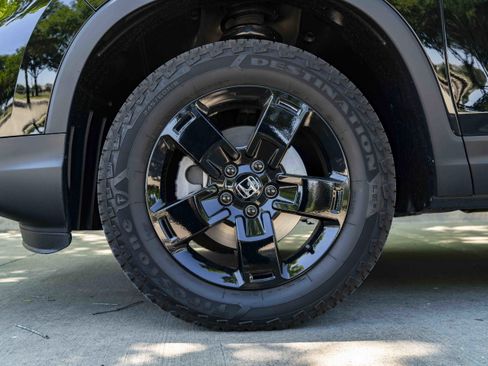 Used 2025 Honda Ridgeline Black Edition image 14