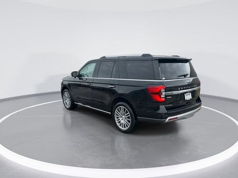 Used 2023 Ford Expedition Limited AWD/4WD image 5