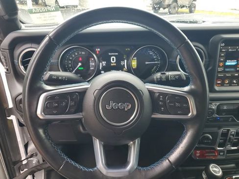 Used 2021 Jeep Wrangler Unlimited Rubicon 4xe w/ Safety Group AWD/4WD image 10