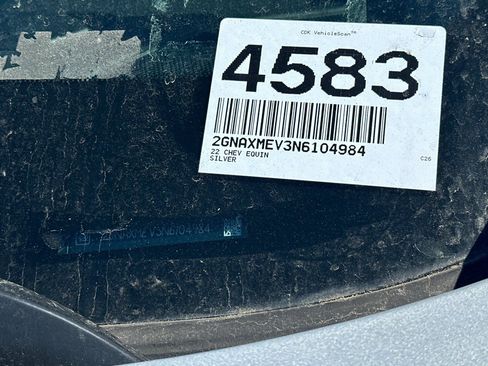 Used 2022 Chevrolet Equinox RS w/ RS Leather Package image 3