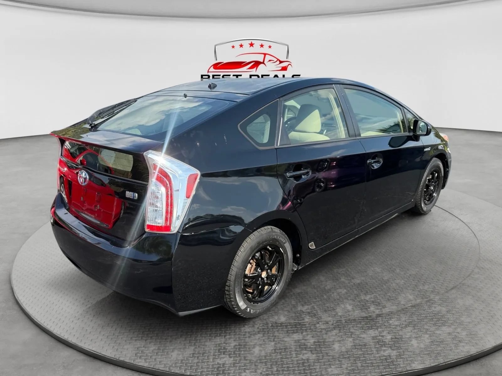 Used 2012 Toyota Prius Two FWD image 6
