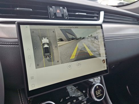 New 2026 Jaguar F-PACE R-Dynamic S image 16