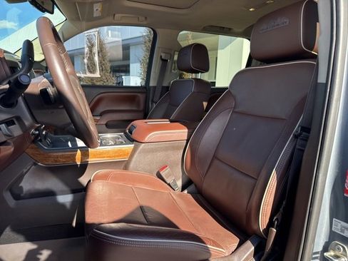 Used 2016 Chevrolet Silverado 1500 High Country w/ High Country Premium Package image 14