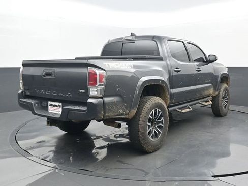 Used 2020 Toyota Tacoma TRD Sport AWD/4WD image 6