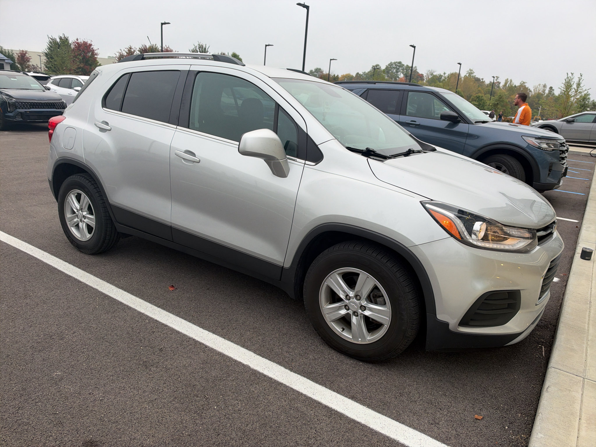 Used 2019 Chevrolet Trax LT FWD image 4
