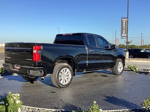 Used 2021 Chevrolet Silverado 1500 Custom image 5