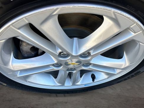 Used 2017 Chevrolet Cruze LT w/ Convenience Package FWD image 18
