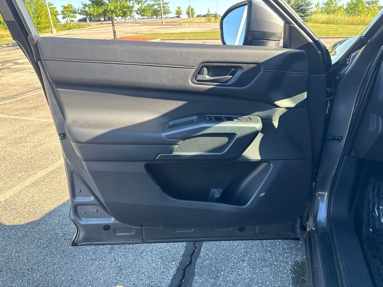 Certified 2025 Nissan Pathfinder Rock Creek AWD/4WD image 13