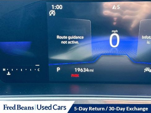 Used 2023 Volkswagen Tiguan SE FWD image 13