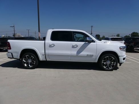 Used 2022 RAM 1500 Limited w/ Body Color Bumper Group AWD/4WD image 3