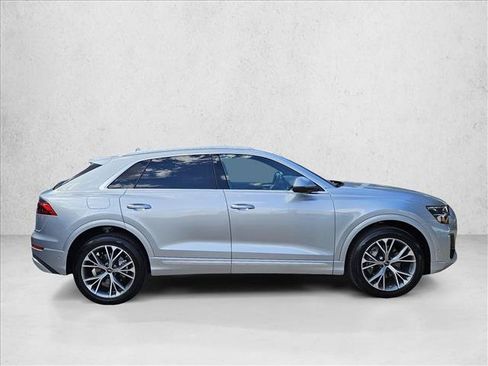 Certified 2025 Audi Q8 Premium Plus AWD/4WD image 4