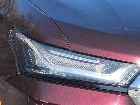 Used 2023 Chevrolet Traverse LT AWD/4WD image 10