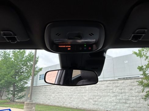 Used 2025 Buick Envista Sport Touring FWD image 15