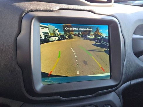 Used 2023 Jeep Renegade Latitude image 26