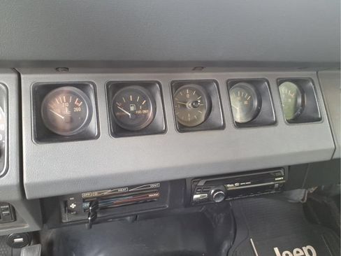 Used 1990 Jeep Wrangler 4WD image 17