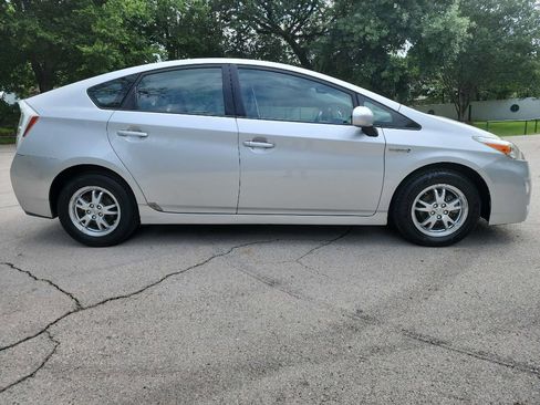 Used 2010 Toyota Prius Two FWD image 7