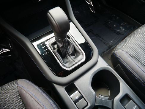 Used 2025 Subaru Forester Premium AWD/4WD image 24