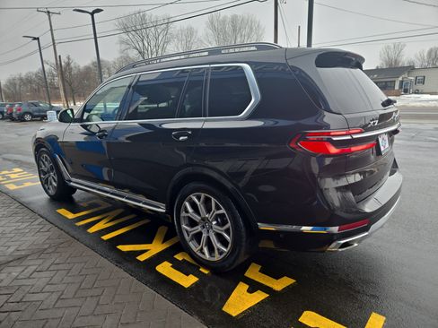 Used 2023 BMW X7 xDrive40i image 8