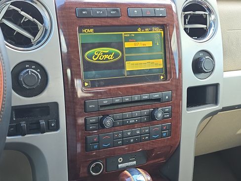 Used 2009 Ford F150 King Ranch image 16
