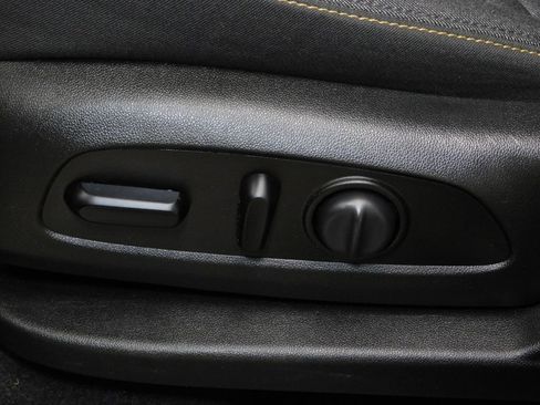 Used 2020 Chevrolet Equinox LT image 33