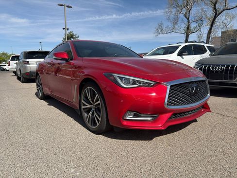 Used 2021 INFINITI Q60 3.0t Luxe w/ Essential Package image 3