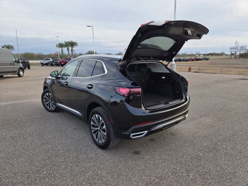 Used 2025 Buick Envision Preferred image 23