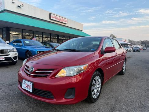 Used 2013 Toyota Corolla LE Special Edition image 1