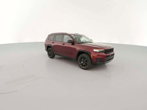 New 2025 Jeep Grand Cherokee L Altitude image 16