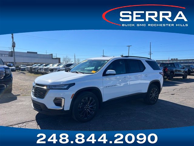 Used 2023 Chevrolet Traverse RS w/ LPO, Floor Liner Package AWD/4WD image 1