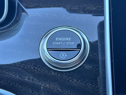 New 2026 Mercedes-Benz C 300 4MATIC Sedan image 21