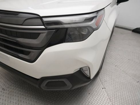 Certified 2025 Subaru Forester Limited w/ Popular Package #1 AWD/4WD image 24