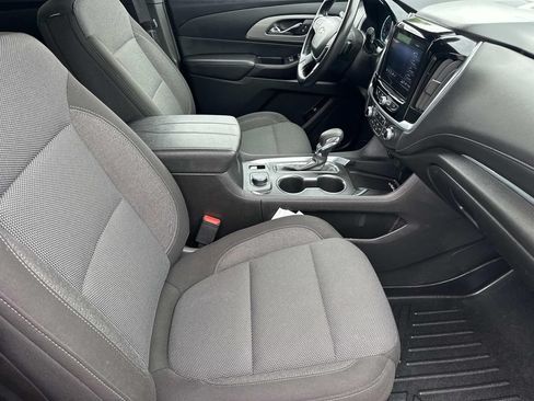 Used 2022 Chevrolet Traverse LT AWD/4WD image 13